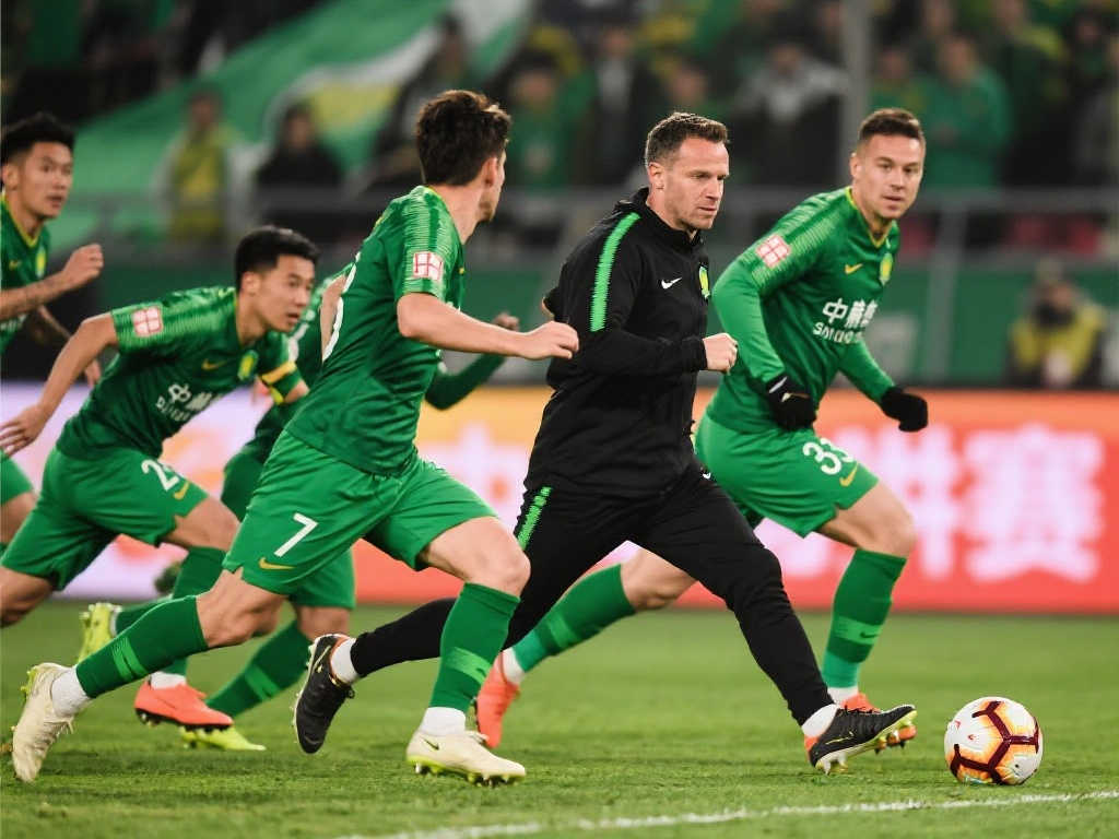 和锋线球员 和锋线球员